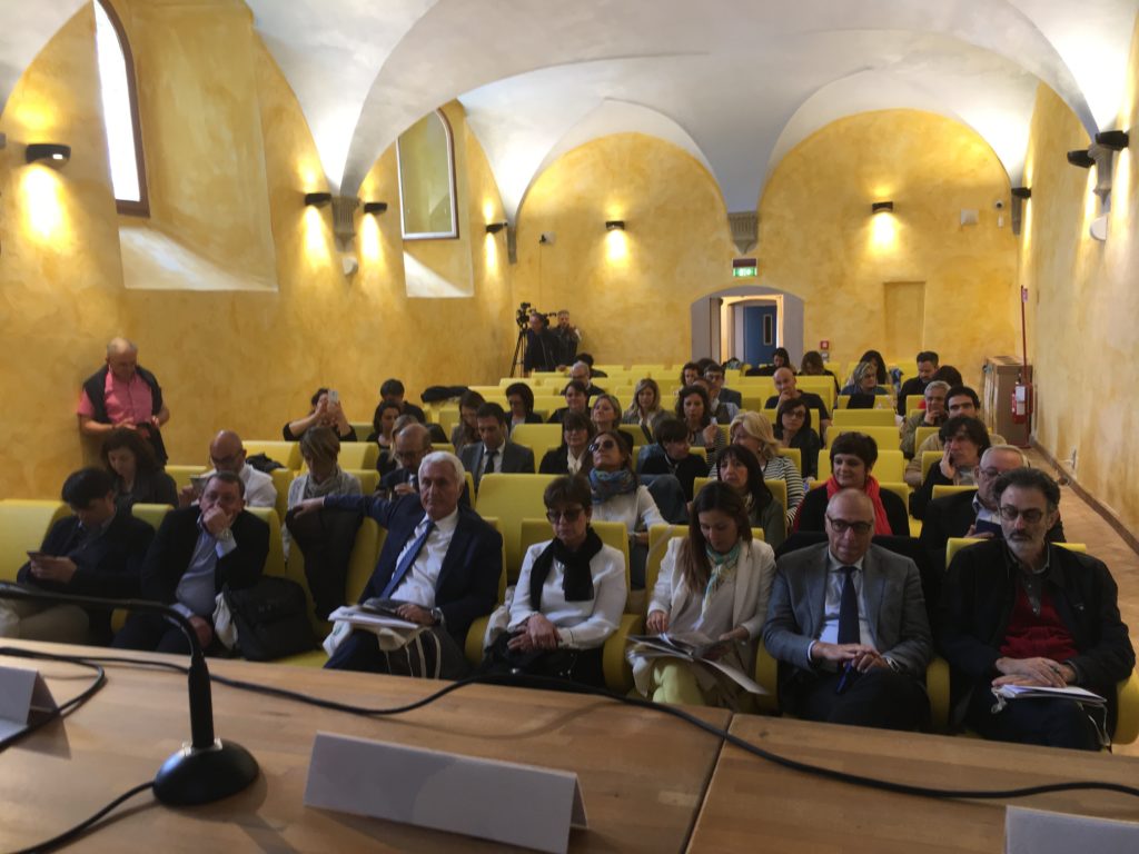 Sala del convegno sull’Isola Polvese