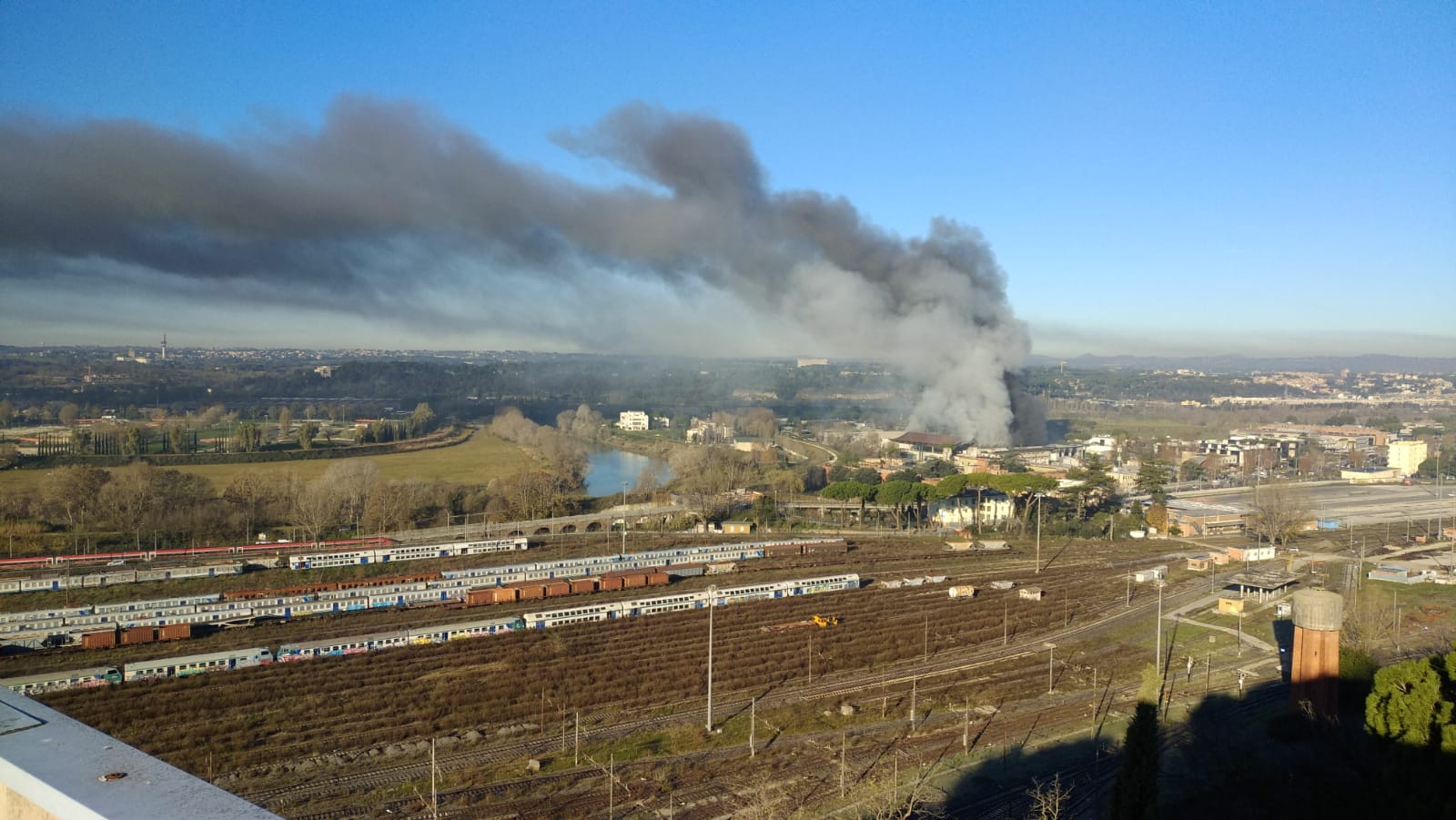 Incendio tmb-Salario a Roma