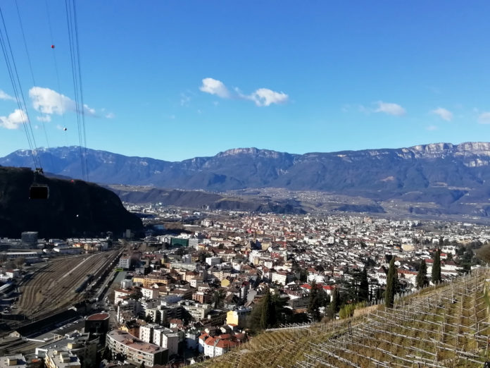 La cittá di Bolzano vista dall'alto