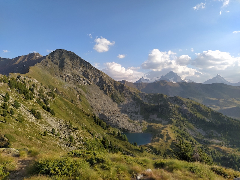 Verso il tramonto-belvedere sul lago Chamolé (Pila Gressan))