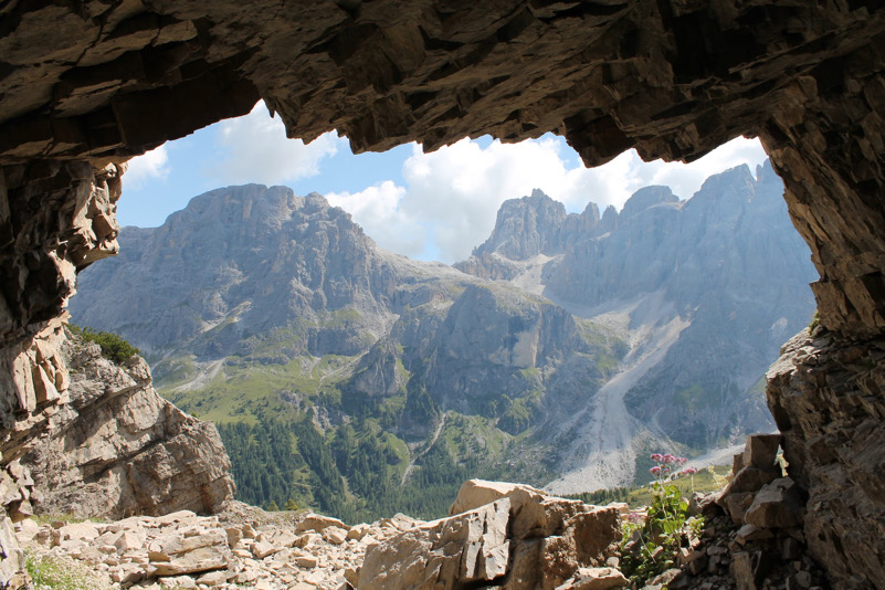 Finestra naturale sulle Dolomiti