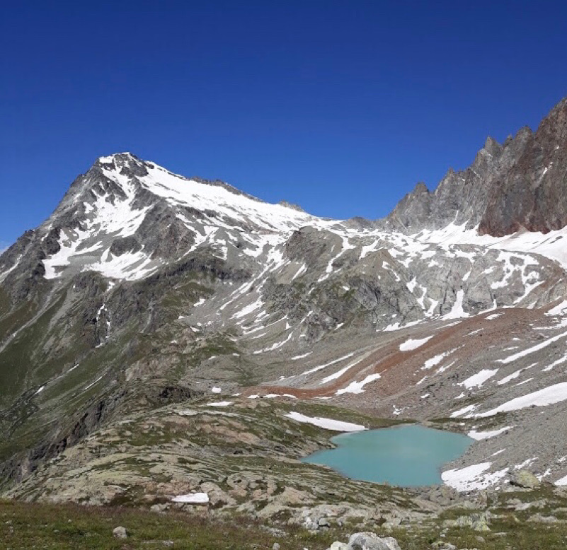 Lago alpino Benseya e Mont Gelé
