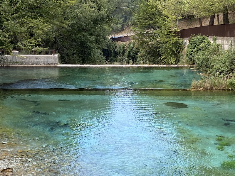 Sorgente del fiume verde. E' usata da da importanti industrie che producono pasta