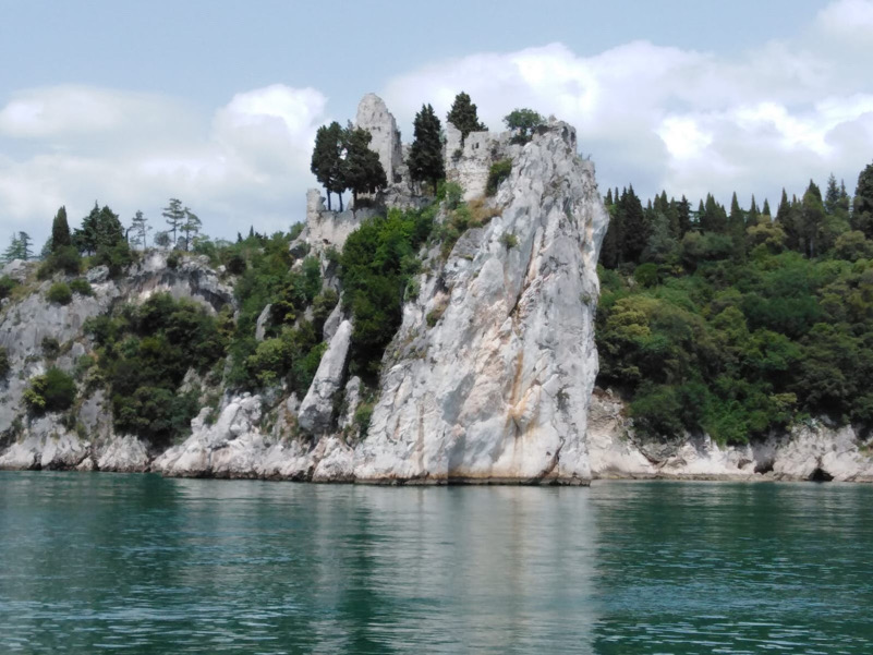 Duino- Trieste - A picco sul mare