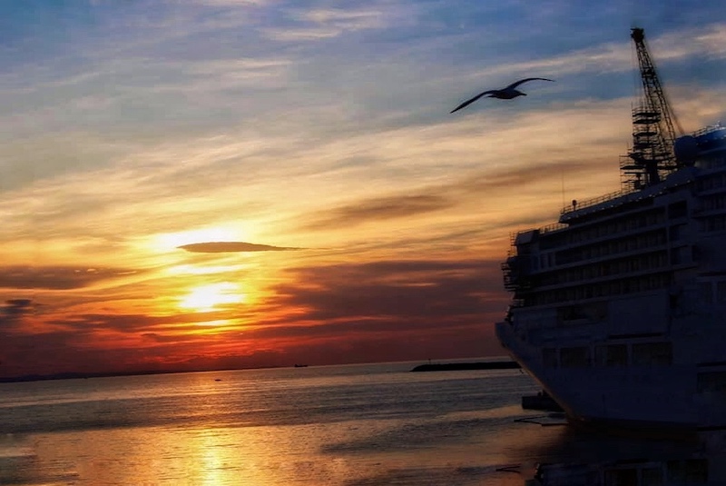 Tramonto al porto antico di Ancona