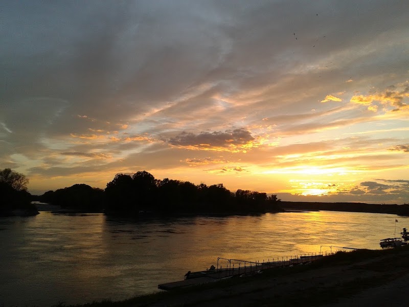 tramonto sul fiume Po