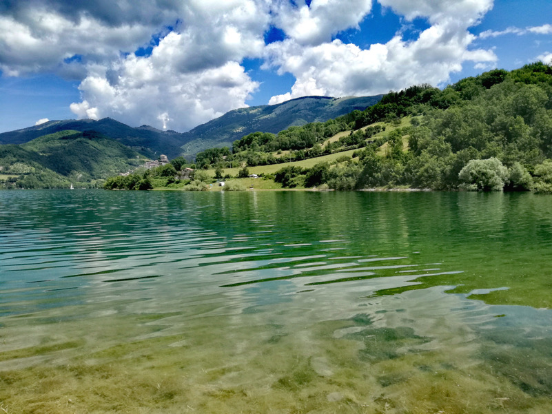 La forma dell'acqua-Lago del Turano