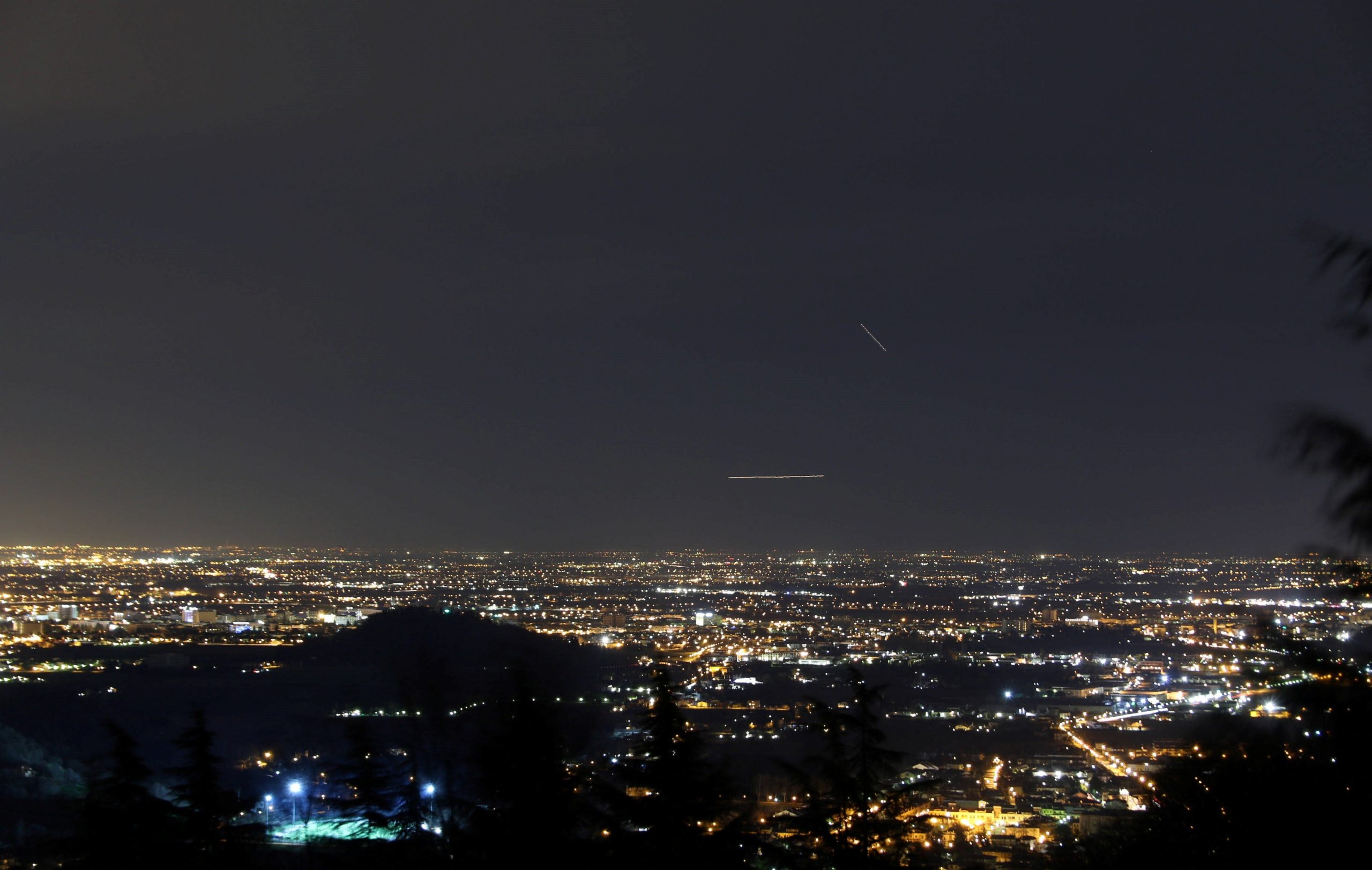 Inquinamento luminoso della pianura veneta ripresa dal Parco Regionale dei Colli Euganei